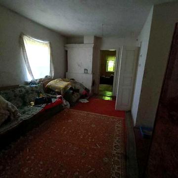 Продаж 3к Дім Центральна вулиця
