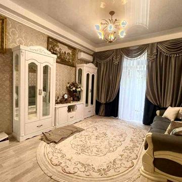 Продам свою квартиру  на проспекте Леси Украинки 6  ( пр. Пушкина)