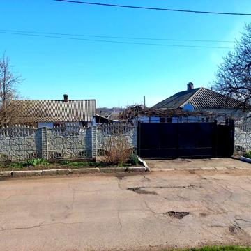 Продам будинок у м. Новоукраїнка Кіровоградської обл