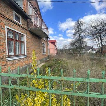 Продається будинок біля автостанції м. Сокаль