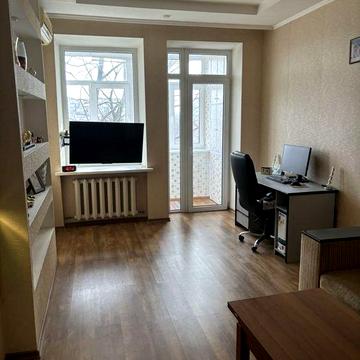 Сдам 3х комнатную квартиру с автономкой 12 квартал, р-н 61 школы