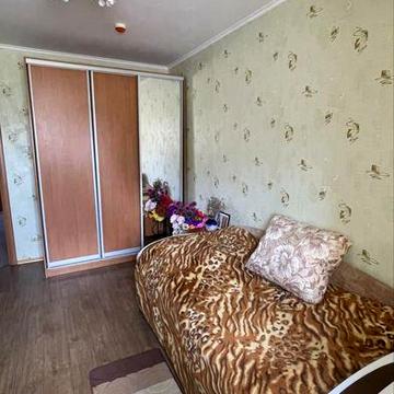 Продається простора 2х кімнатна квартира 64.8 кв.м на Троєщині