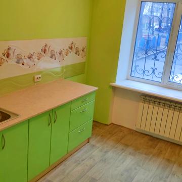 Різдвяна вул., 62