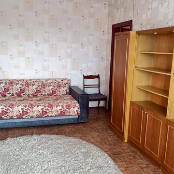 Єськова, 6