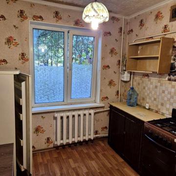 Продаю 1к/к в центре на Колодезная на первом этаже