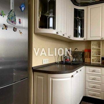 Продам 2 комн. по ул. Загоровская 36 в сталинке., метро Лукьяновская