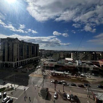 Продаж 2к Квартира Космонавтів проспект