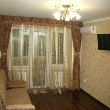 1-о кімнатна квртира на Соцмісті довго, місяць, тиждень