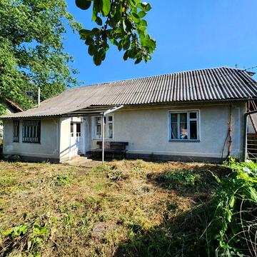 Продам будинок в Угорниках з ділянкою 5 соток