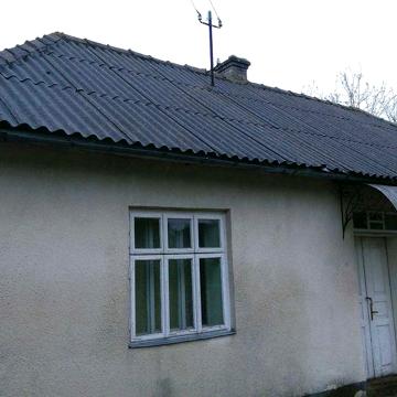 Два великі будинки