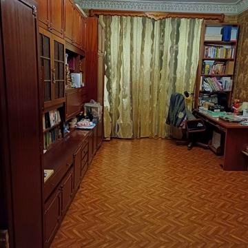 Вячеслава Чорновола вул., 10