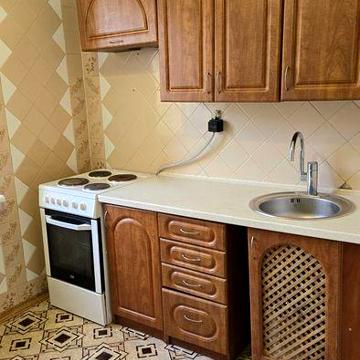 1к кв на Коріатовичів. Вільна!