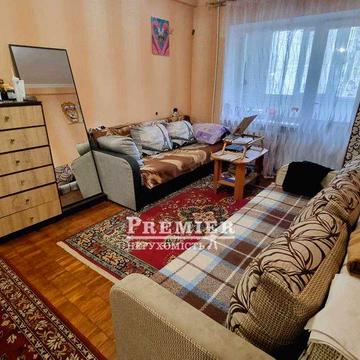 Продам квартиру з ремонтом.