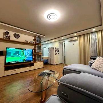 Продам 3комнатную Казакова 4а проспект Гагарина парк!!