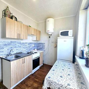 Гвардійців-Широнінців вул., 37