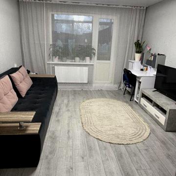 Продам 3-х кімнатну квартиру з індивідуальним опаленням біля 11 ліцею ЖК чайка