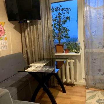 Автозаводська вул., 43