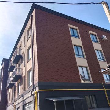 Продається 1 кімнатна квартира в клубному будинку поблизу центру