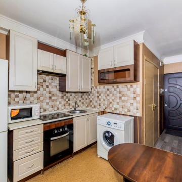 Оболонський просп., 43