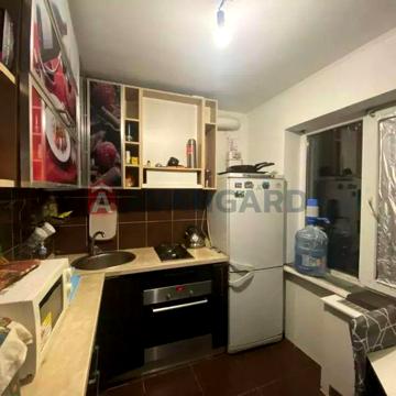 Продам 2-ком кв  в начале проспекта Слобожанского (бывш. пр. Правды)