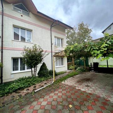 Продаж будинку вул. Рудницького 71