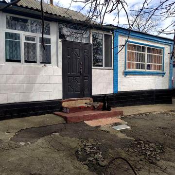 Продаж будинку не дорого