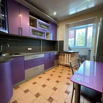 Продаж 3к квартири , Ревуцкого 7 , Позняки, Дарницький р-н.
