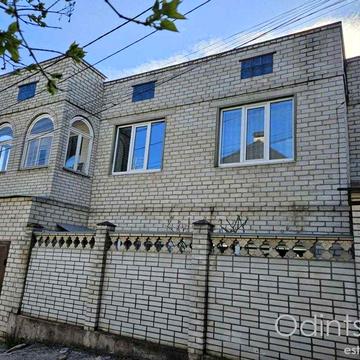 ПРОДАЖ! Половина будинку в Києві. Совки.
