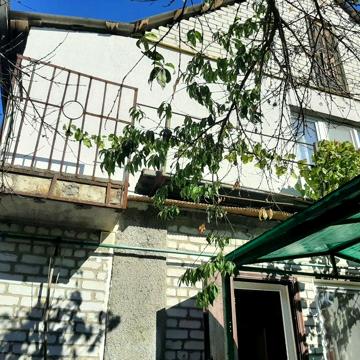 Продам пів дома нове місто вул. Підлісна 17