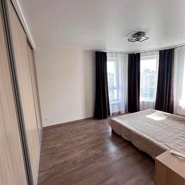 Сдам квартиру на Героев Харькова 131 Г