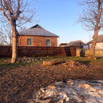 Продам будинок в мальовничому місці.