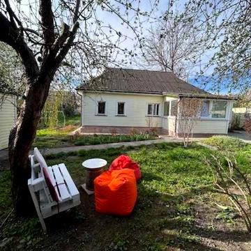 Продам будинок в Бучі з великою ділянкою
