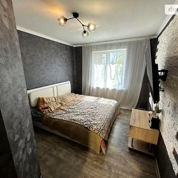 Продаж 3к Квартира Космонавтів вулиця