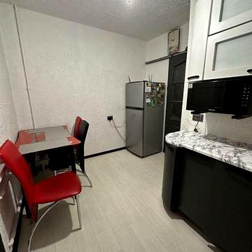 Продаж 1к Квартира Космонавтів вулиця