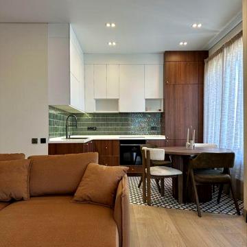 RESIDENT Concept House. Оренда Центр. Володимирська 86А. Перша здача