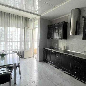 Оренда квартири 108м² у ЖК Пори Року (Времена года). Перша здача. 900$
