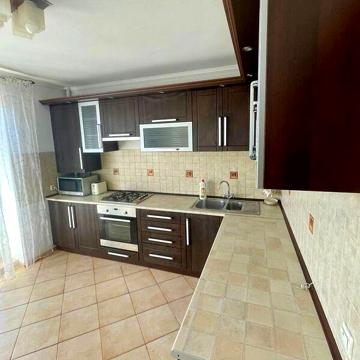 Довгострокова оренда 1к Квартира Глибока вулиця