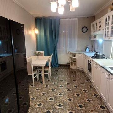 Довгострокова оренда 4к Квартира Дюківська вулиця