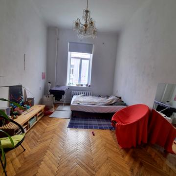 Богдана Хмельницького вул., 50