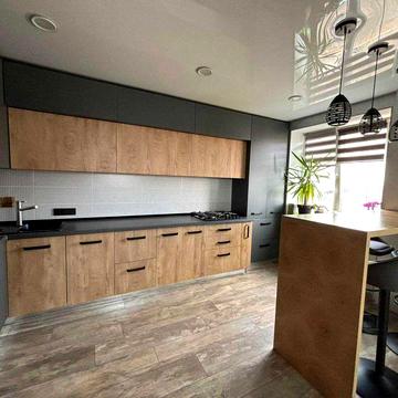 Продаж 3кімнатної квартири (перепланована в 2х+студія). Центр