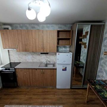 Продам  Однокомнатную Квартиру Собственник м Украинка. 380953584518