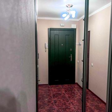 Продам квартиру Теплична 38 ЖК Свято-Петрівське