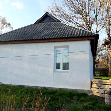 Продам будинок в Черкаській обл, для постійного життя або як дача.