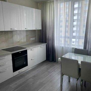 Продам 3-х комн. квартиру в Сан Сити на Бочарова