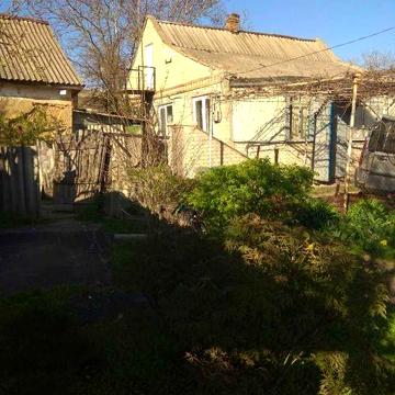 Продам будинок з ділянкою