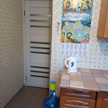 Продам 1 к.кв. 1 поверх, зручності, ремонт