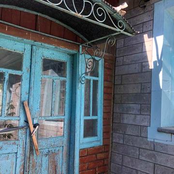 будинок на краю села