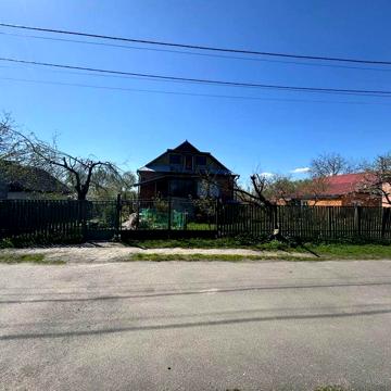 Продам будинок вул Ринкова з виходом до річки
