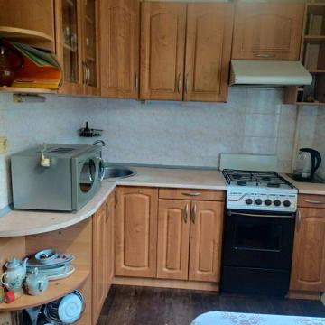 Дегтярьова вул., 10