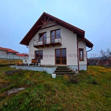 Будинок з гарним краєвидом в с Середнє